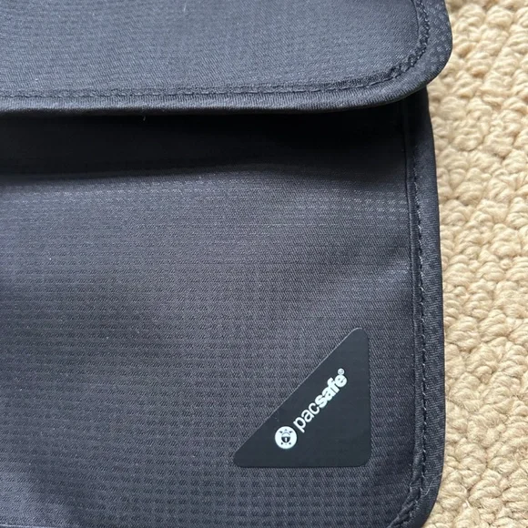PacSafe Neck Pouch - Picture 3 of 3